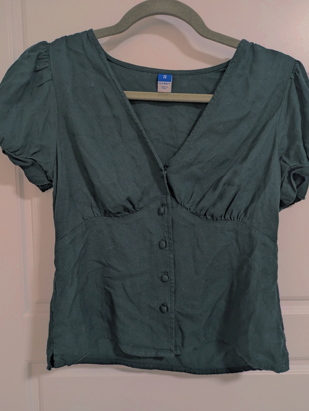 Women's Dark Green Button-Front V-Neck Top - Picture 2 of 4